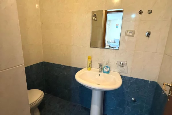 Appartamento in affitto a Tirana 2+1, Arredato