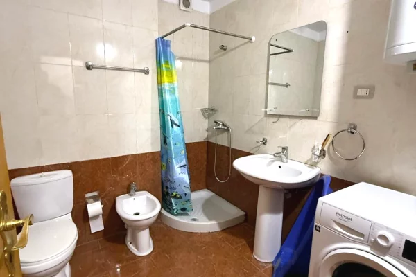 Appartamento in affitto a Tirana 2+1, Arredato