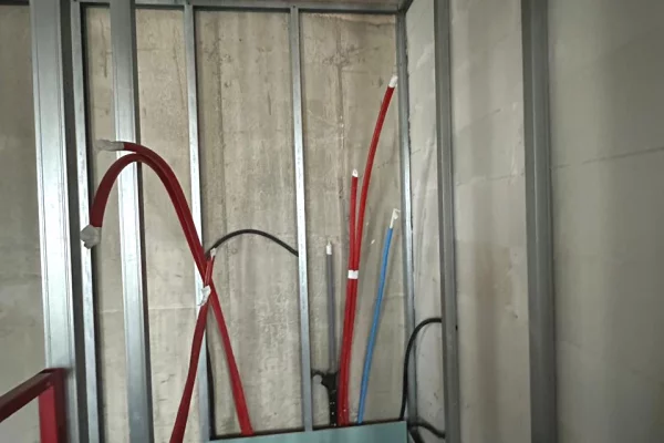 Shtepi ne shitje Apartament ne Tirane, 3+1, Mobilimi Bosh, pa mobiluar, Pagesa 895,700  Euro.