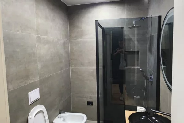 Appartamento in affitto a Tirana 2+1, Arredato