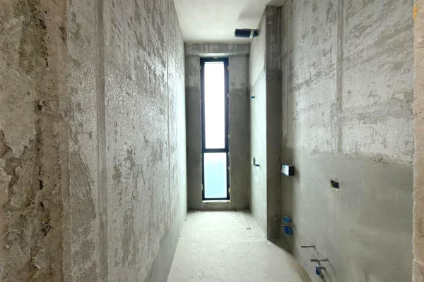 Shtepi ne shitje Penthose(kati i fundit panoramik) ne Tirane, 3+1, Mobilimi Bosh, pa mobiluar, Pagesa 1,100,000  Euro.