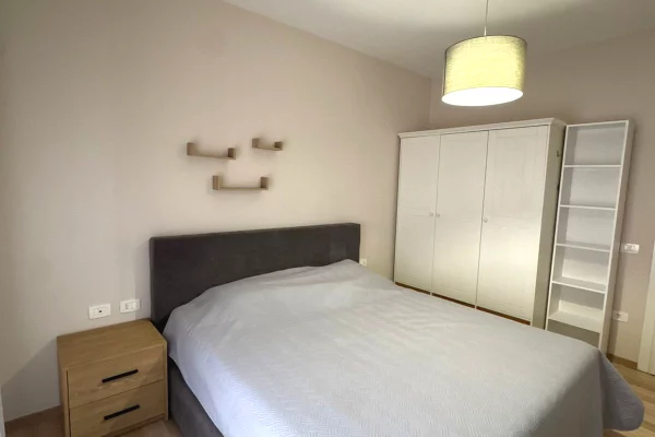 Appartamento in affitto a Tirana 2+1, Arredato