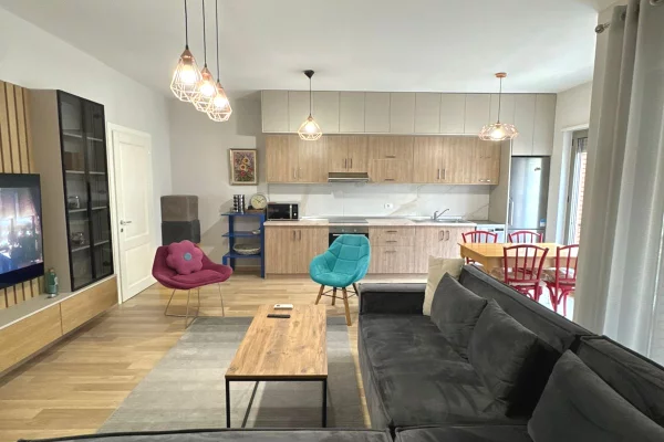 Casa in affitto 2+1 a Tirana - 1,000 Euro