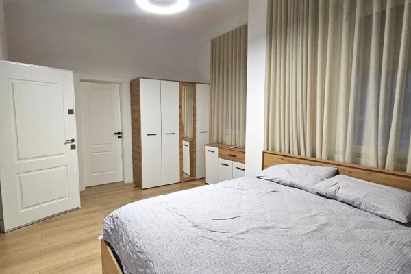 Villa di lusso in affitto a Tirana 4+1, Arredato