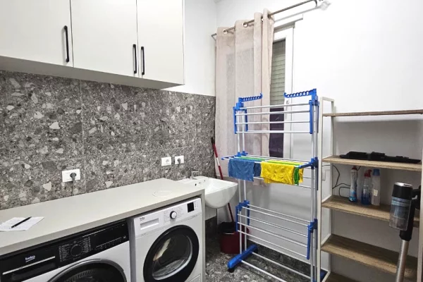 Villa di lusso in affitto a Tirana 4+1, Arredato