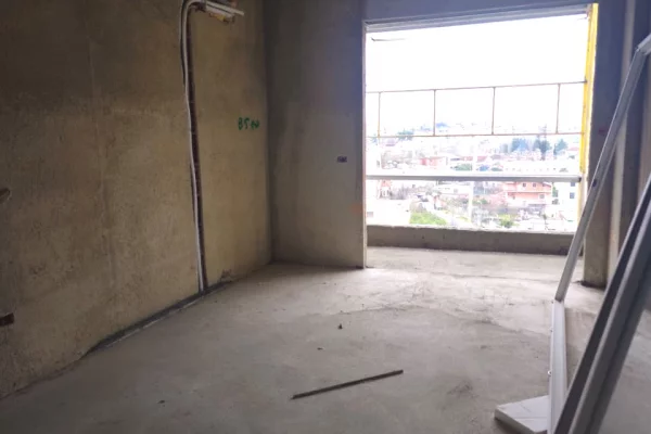 Shtepi ne shitje Apartament ne Tirane, 2+1, Mobilimi Bosh, pa mobiluar, Pagesa 104,600  Euro.