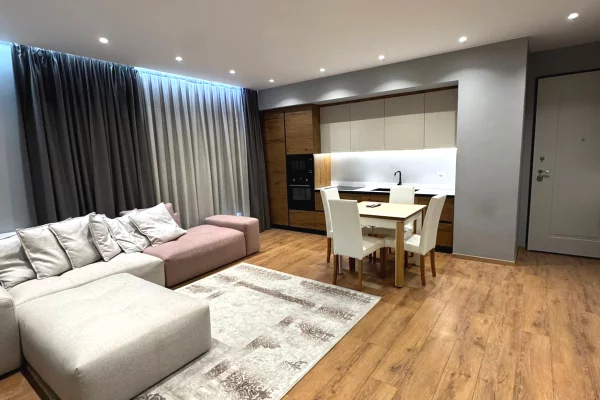 Shtepi me qera 1+1 ne Tirane - 950 Euro