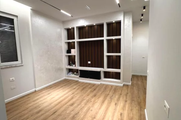 Shtepi ne shitje 1+1 ne Tirane - 100,000 Euro