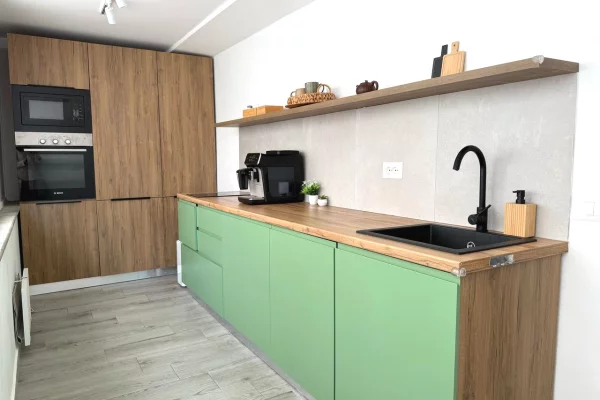 Shtepi ne shitje Apartament ne Durres, 2+1, Mobilimi E mobiluar, Pagesa 150,000  Euro.