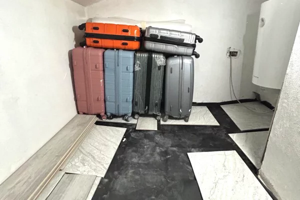 Shtepi ne shitje Apartament ne Durres, 2+1, Mobilimi E mobiluar, Pagesa 150,000  Euro.