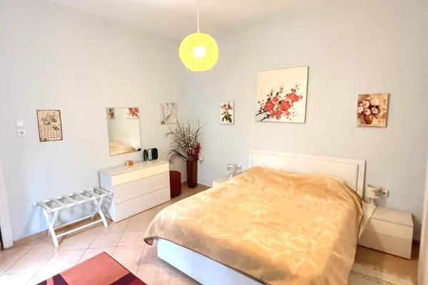 Shtepi me qera Shtepi Private ne Tirane, 2+1, Mobilimi E mobiluar, Pagesa 2,000  Euro.