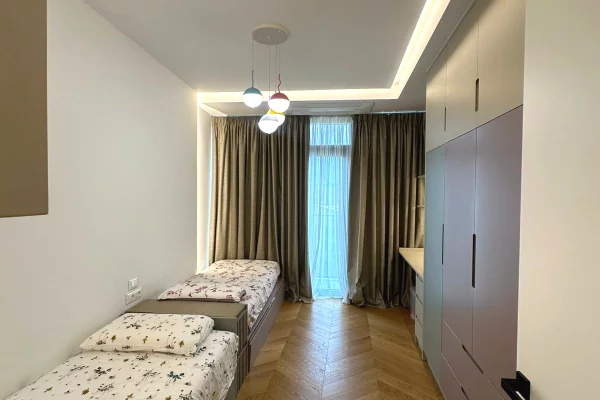 Shtepi ne shitje Apartament ne Tirane, 2+1, Mobilimi E mobiluar, Pagesa 800,000  Euro.