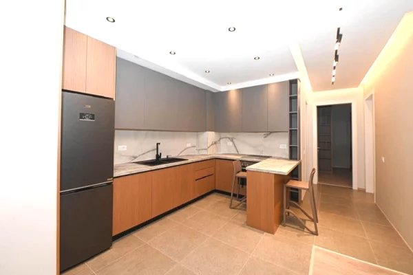 Shtepi me qera Apartament ne Tirane, 2+1, Mobilimi E mobiluar, Pagesa 130,000  Leke.