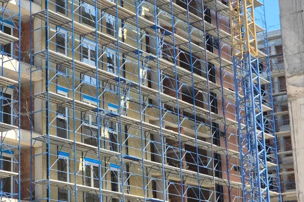 Shtepi ne shitje Apartament ne Tirane, 2+1, Mobilimi Bosh, pa mobiluar, Pagesa 205,200  Euro.