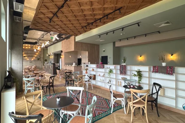 🔥Shitet biznesi bar kafe 📍 prane aeroportit ne Rinas, Tirane!