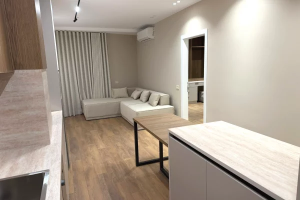 Shtepi me qera Apartament ne Tirane, 2+1, Mobilimi E mobiluar, Pagesa 1,250  Euro.