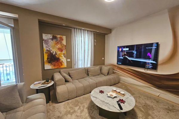 Shtepi ne shitje Apartament ne Tirane, 2+1, Mobilimi E mobiluar, Pagesa 223,000  Euro.