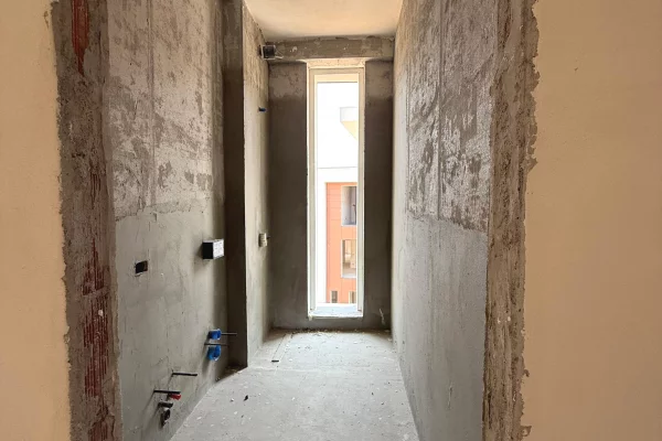 Shtepi ne shitje Apartament ne Tirane, 2+1, Mobilimi Bosh, pa mobiluar, Pagesa 288,000  Euro.