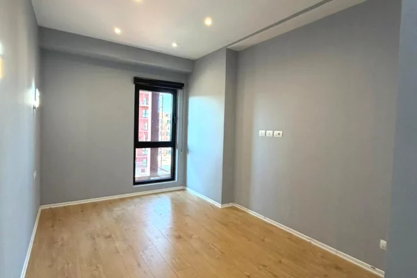 Ambient Biznesi per Zyre me Qira tek Garden Building