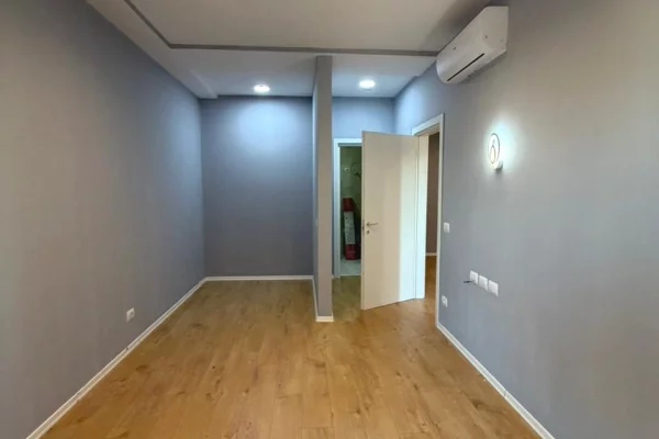 Ambient Biznesi per Zyre me Qira tek Garden Building