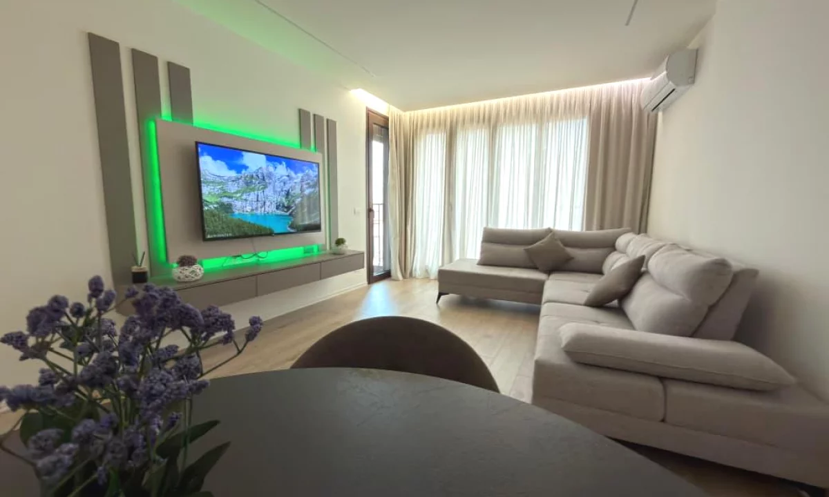 Shtepi me qera Apartament ne Tirane, 1+1, Mobilimi E mobiluar, Pagesa 1,200  Euro.