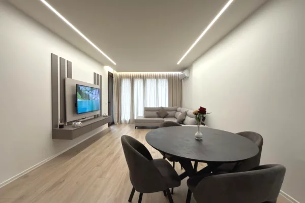 Shtepi me qera Apartament ne Tirane, 1+1, Mobilimi E mobiluar, Pagesa 1,200  Euro.