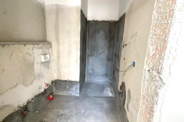 Shtepi ne shitje Apartament ne Tirane, 2+1, Mobilimi Bosh, pa mobiluar, Pagesa 120,000  Euro.