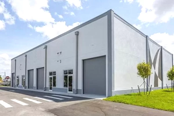 Business Property in Sale 4+1 in Tirana - 1,200,000 Euro