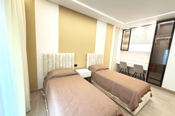 Shtepi me qera Apartament ne Tirane, 2+1, Mobilimi E mobiluar, Pagesa 1,600  Euro.