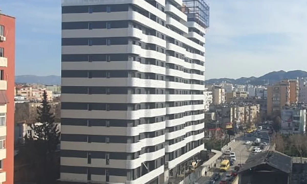 Shtepi ne shitje Apartament ne Tirane, 2+1, Mobilimi Bosh, pa mobiluar, Pagesa 279,000  Euro.