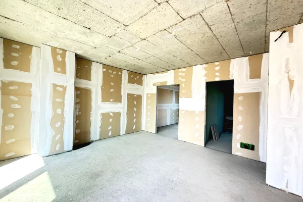 Shtepi ne shitje Vila Luksoze ne Tirane, 3+1, Mobilimi Bosh, pa mobiluar, Pagesa 780,000  Euro.