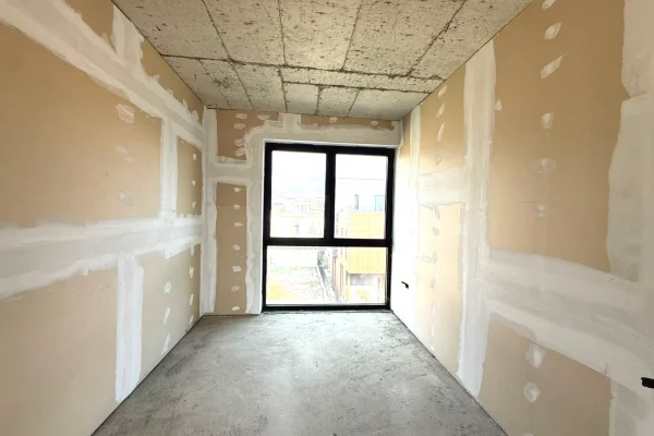 Shtepi ne shitje Vila Luksoze ne Tirane, 3+1, Mobilimi Bosh, pa mobiluar, Pagesa 780,000  Euro.