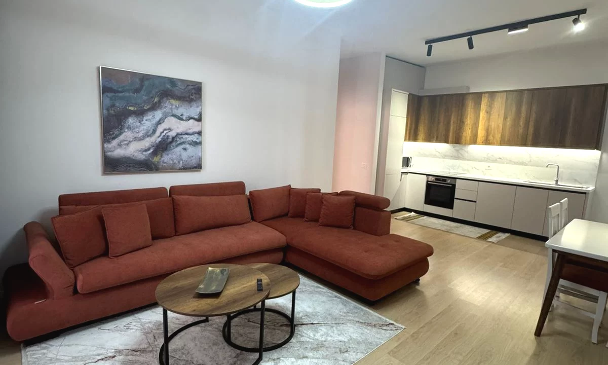 Shtepi me qera Apartament ne Tirane, 1+1, Mobilimi E mobiluar, Pagesa 799  Euro.