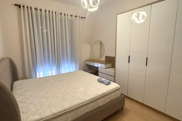 Shtepi me qera Apartament ne Tirane, 1+1, Mobilimi E mobiluar, Pagesa 799  Euro.
