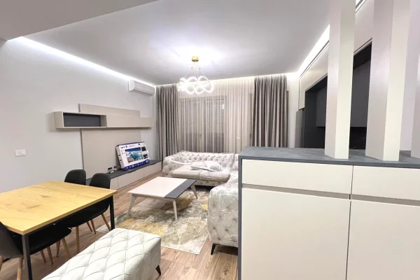 Shtepi me qera Apartament ne Tirane, 1+1, Mobilimi E mobiluar, Pagesa 80,000  Leke.