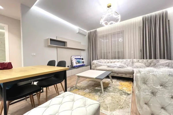 Shtepi me qera Apartament ne Tirane, 1+1, Mobilimi E mobiluar, Pagesa 80,000  Leke.