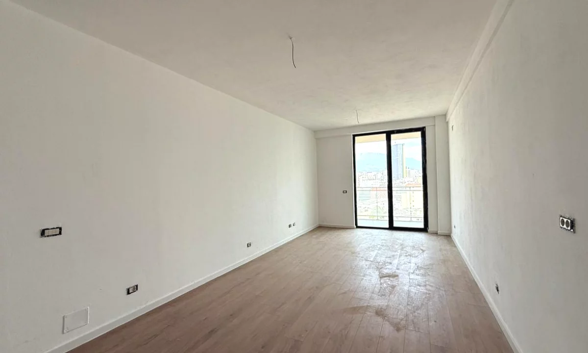 🏢 Zyre me Qira te Golden Tower, Mine Peza!