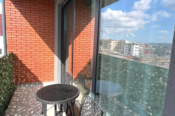 Shtepi me qera Apartament ne Tirane, 2+1, Mobilimi E mobiluar, Pagesa 1,100  Euro.