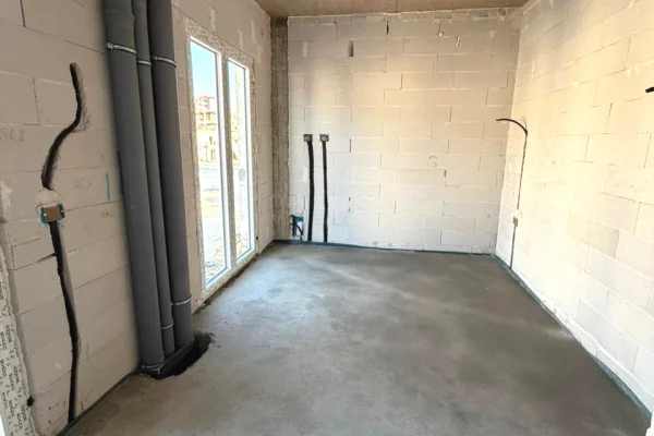 Shtepi ne shitje Vila Luksoze ne Tirane, 4+1, Mobilimi Bosh, pa mobiluar, Pagesa 700,000  Euro.