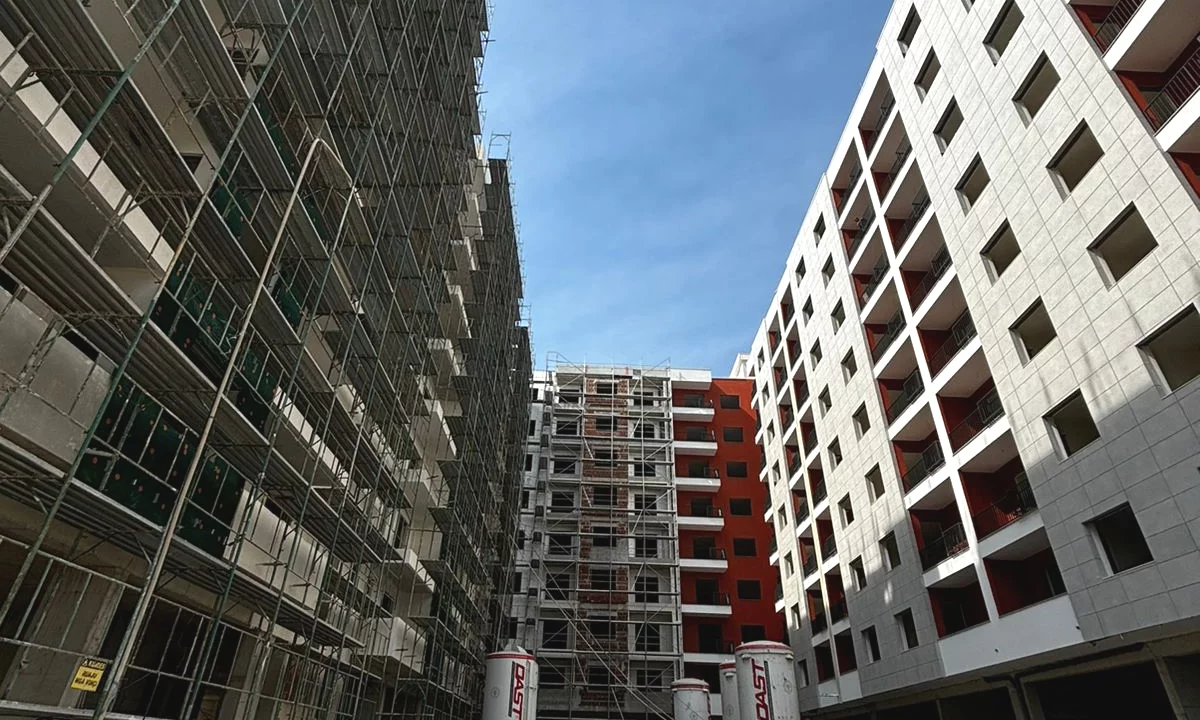 Shtepi ne shitje Apartament ne Tirane, 1+1, Mobilimi Bosh, pa mobiluar, Pagesa 108,000  Euro.