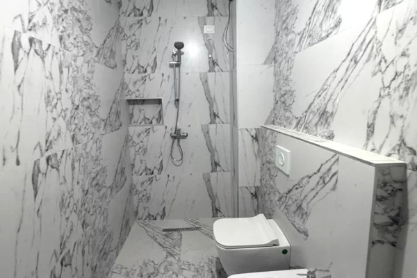 Appartamento in vendita a Tirana 2+1, Vuoto