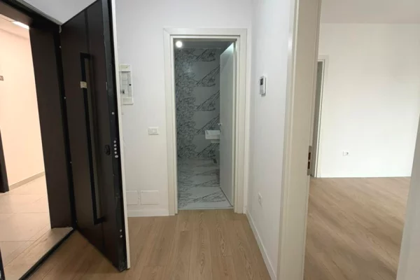 Appartamento in vendita a Tirana 2+1, Vuoto