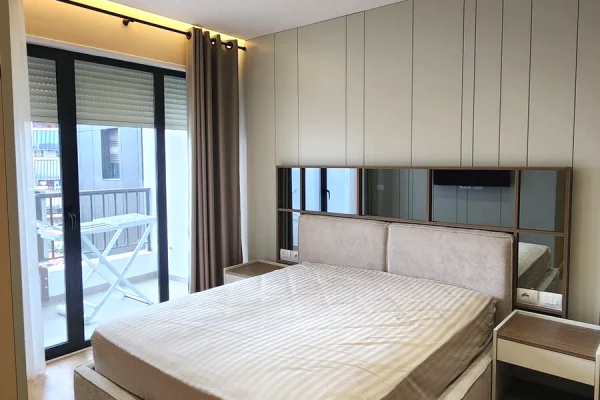 Appartamento in vendita a Tirana 2+1, Arredato