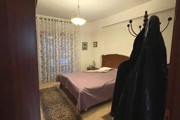 Shtepi me qera Apartament ne Tirane, 2+1, Mobilimi E mobiluar, Pagesa 700  Euro.