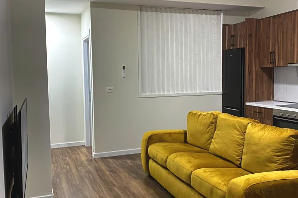 Shtepi me qera Apartament ne Tirane, 2+1, Mobilimi E mobiluar, Pagesa 85,000  Leke.