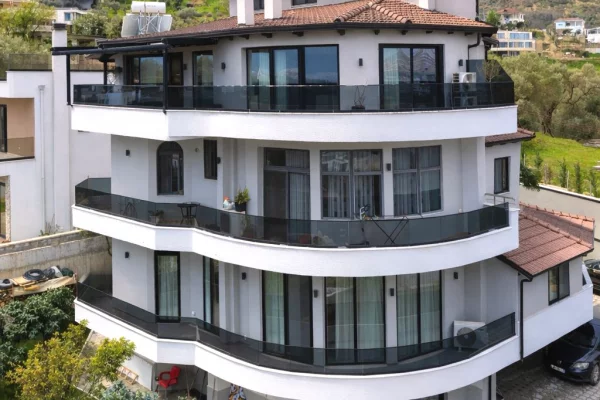 Luxury villas for sale in Tirana 7+1, Furnished