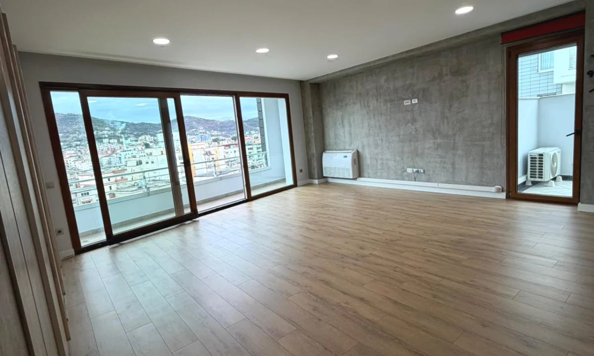 🏢Jepet Zyre me Qira 200 m2 te Kompleksi Delijorgji!