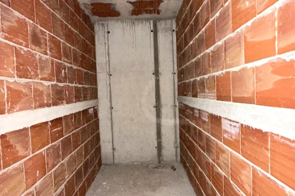 Shtepi ne shitje Apartament ne Tirane, 1+1, Mobilimi Bosh, pa mobiluar, Pagesa 118,800  Euro.