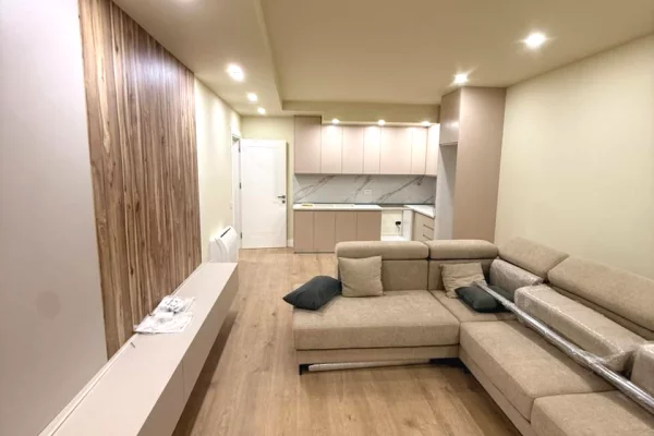 Shtepi ne shitje 2+1 ne Tirane - 150,000 Euro