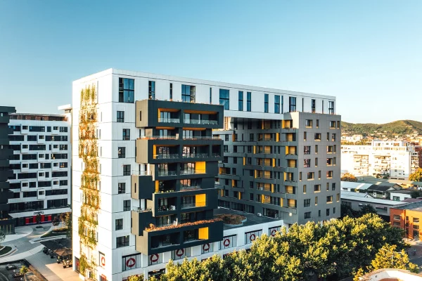 Shtepi ne shitje Apartament ne Tirane, 1+1, Mobilimi Bosh, pa mobiluar, Pagesa 202,000  Euro.